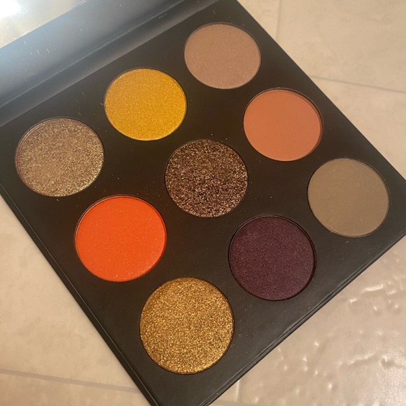 Kylie Cosmetics Halloween Palette - Picture 4 of 4